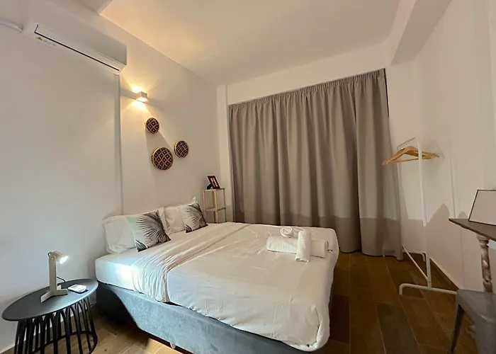 Queen Regina By Platform 357 Daire *