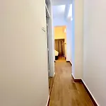 Queen Regina By Platform 357 Appartement Nicosia