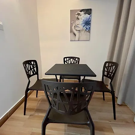 Queen Regina By Platform 357 Apartman Nicosia