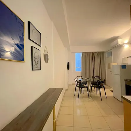 Apartment Queen Regina By Platform 357 Nicosia