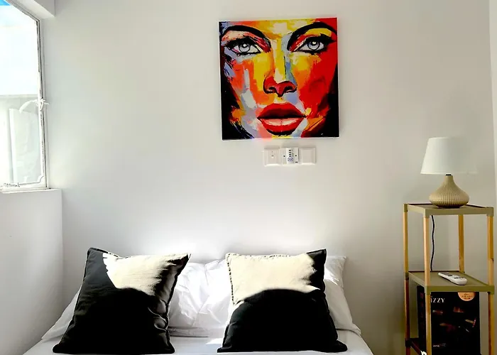 Queen Regina By Platform 357 尼科西亚