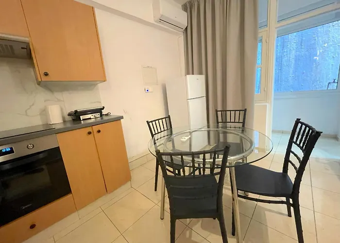 Queen Regina By Platform 357 Apartament Nikozja