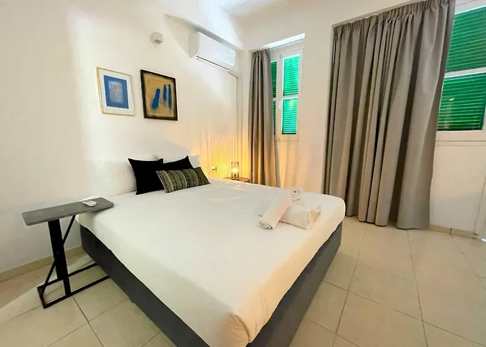 Queen Regina By Platform 357 Apartament Nikozja