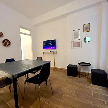 Queen Regina By Platform 357 Apartamento Nicosia